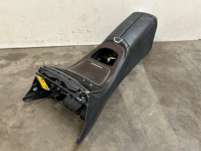 Konsole srodkowe Mercedes E-Klasse