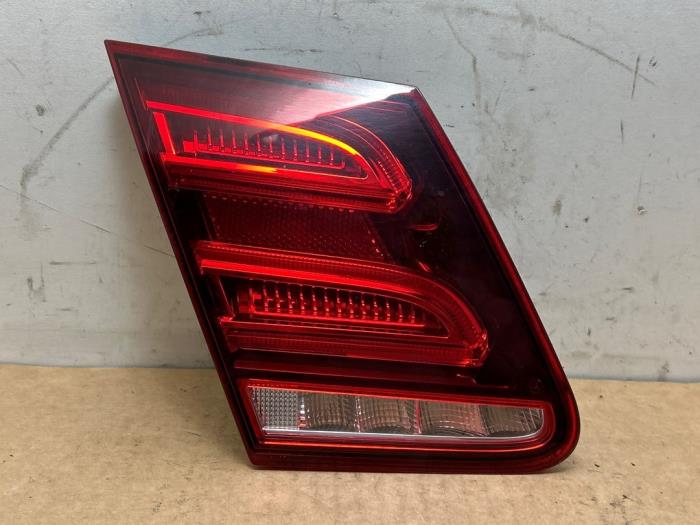 Luz trasera izquierda Mercedes E-Klasse
