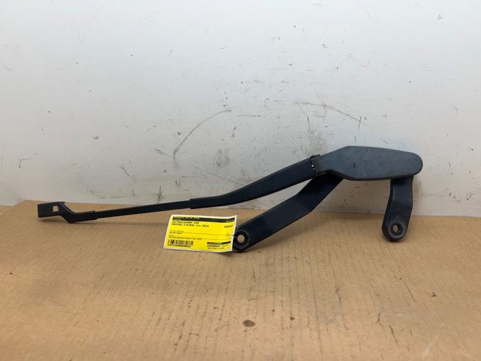 Brazo delantero de limpiaparabrisas Mercedes E-Klasse