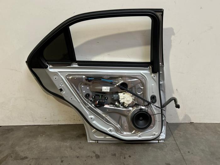 Rear door 4-door, left Mercedes E-Klasse