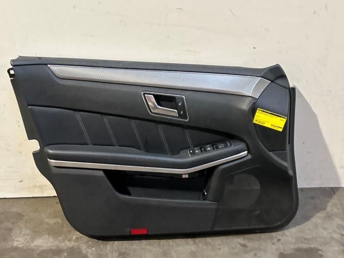 Revêtement portière 4portes avant gauche Mercedes E-Klasse