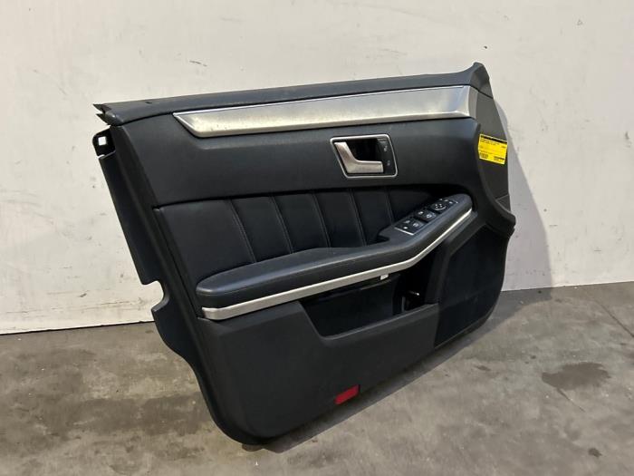 Portierbekleding 4Deurs links-voor Mercedes E-Klasse