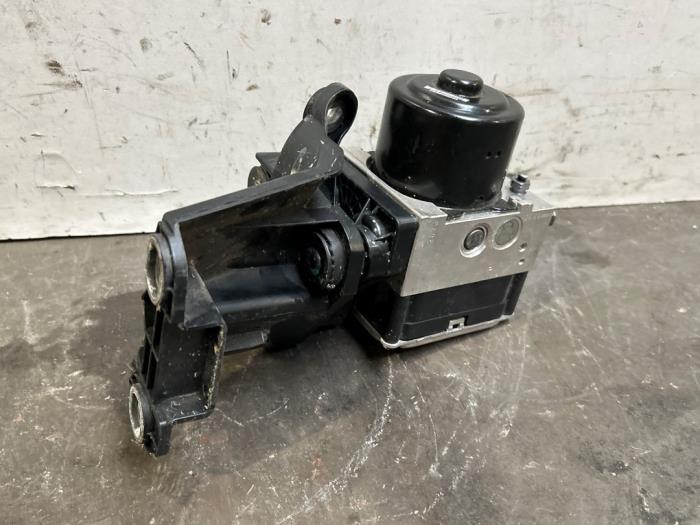 ABS pump Mercedes E-Klasse