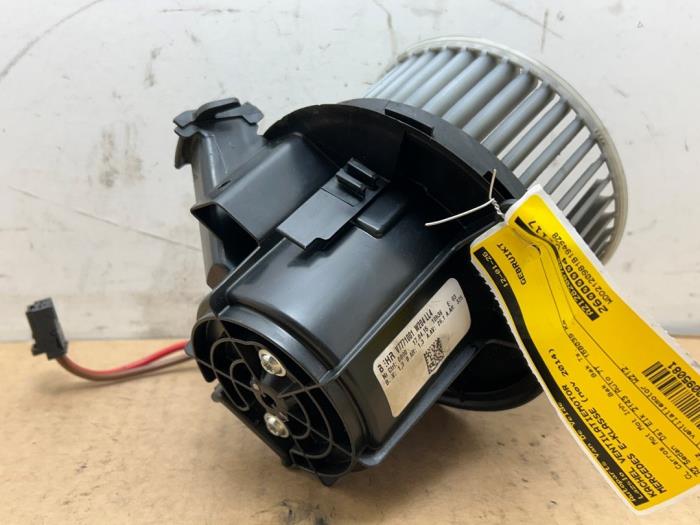 Moteur de ventilation chauffage Mercedes E-Klasse