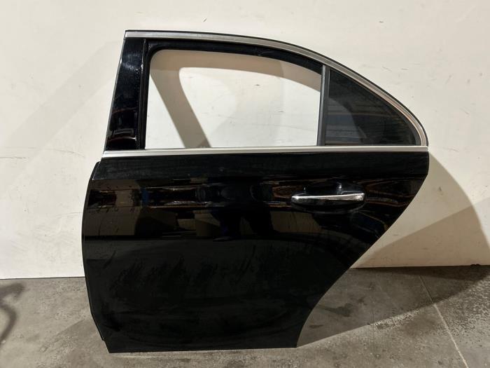 Drzwi lewe tylne wersja 4-drzwiowa Mercedes A-Klasse