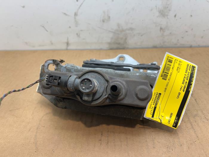 Pop up bonnet system Mercedes E-Klasse