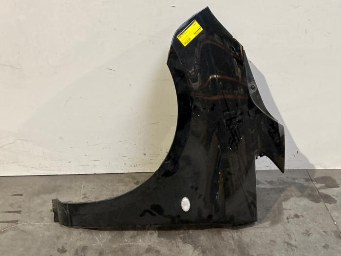 Front wing, left Mercedes Vito