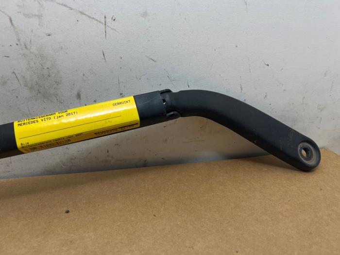 Brazo delantero de limpiaparabrisas Mercedes Vito