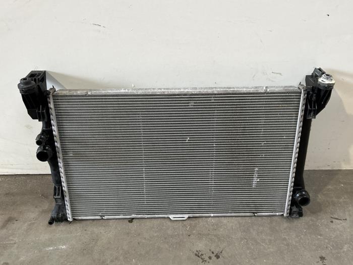 Chlodnica Mercedes Vito