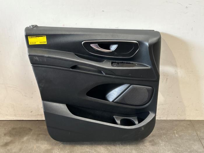 Tapizado de puerta de 2 puertas izquierda Mercedes Vito