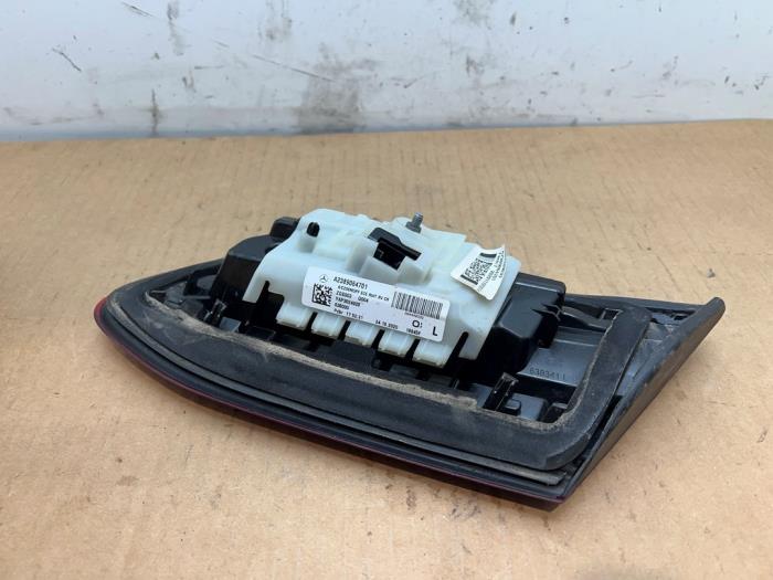 Luz trasera izquierda Mercedes E-Klasse