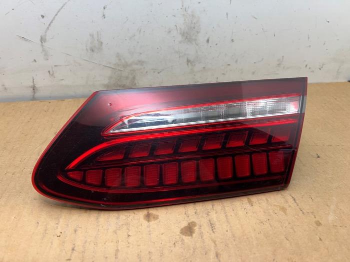 Feu arrière droit Mercedes E-Klasse