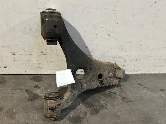 Wahacz zawieszenia lewy przód Mercedes A-Klasse