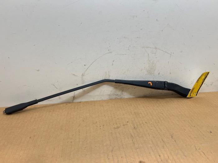 Brazo delantero de limpiaparabrisas Mercedes A-Klasse