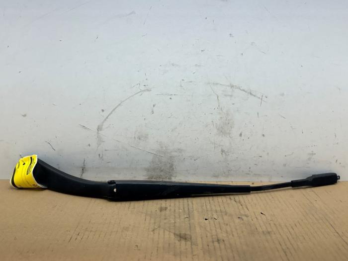 Front wiper arm Mercedes CLA