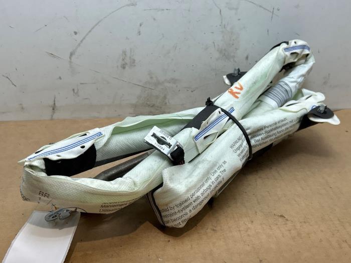 Kurtyna prawa Mercedes CLA