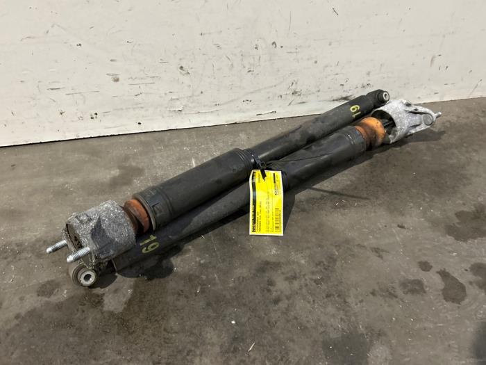 Kit amortisseur Mercedes CLA