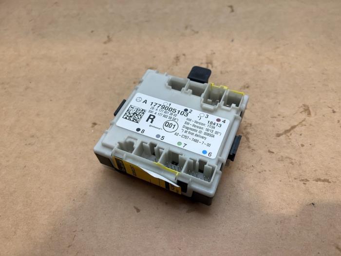 Modul centralnego zamka Mercedes A-Klasse