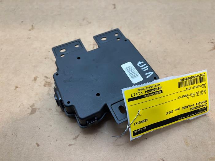Fuse box Mercedes E-Klasse