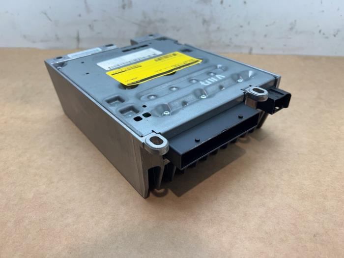 Radio amplifier Mercedes E-Klasse