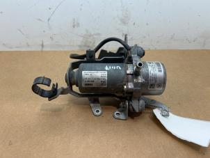 Gebruikte ESP pomp Mercedes E (W212) E-300 BlueTec Hybrid V6 24V Prijs € 211,75 Inclusief btw aangeboden door Autoparts Van De Velde