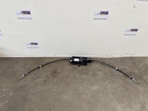 Nieuwe Handrem motor Mercedes V (447.8) 2.1 220 CDI, 220 d 16V Prijs € 487,03 Inclusief btw aangeboden door Autoparts Van De Velde