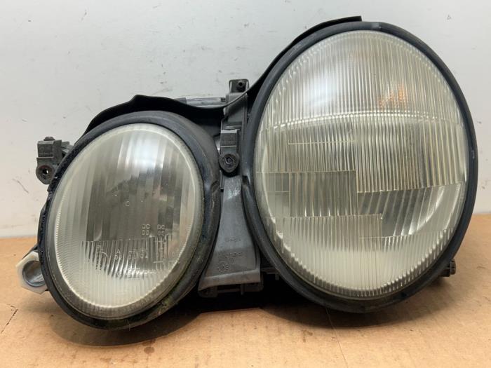Koplamp links Mercedes CLK