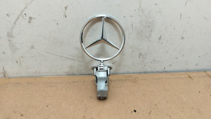 Star Mercedes E-Klasse