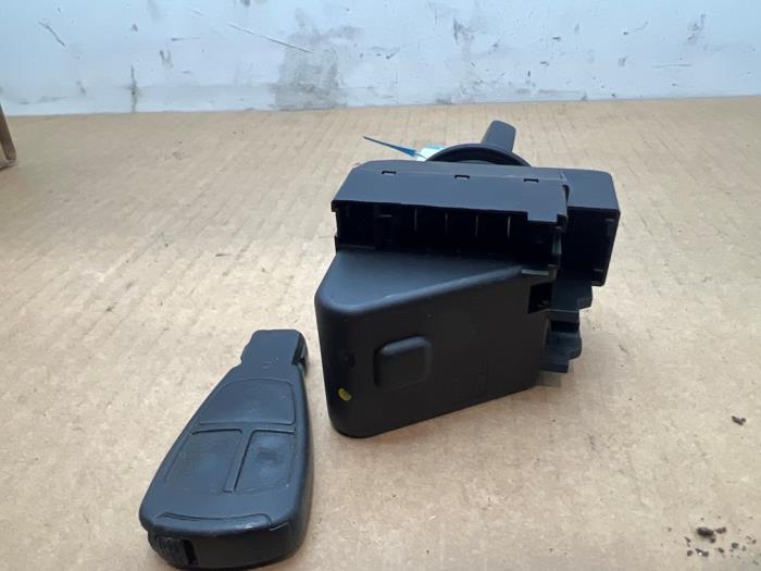 Stacyjka + sterownik Mercedes CLK