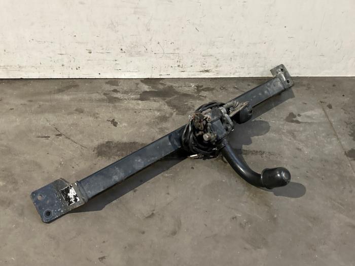 Hak holowniczy Mercedes CLK