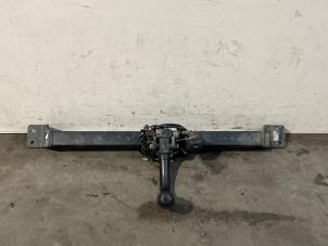 Gebruikte Trekhaak Mercedes CLK (R208) 2.0 200 16V Prijs € 211,75 Inclusief btw aangeboden door Autoparts Van De Velde