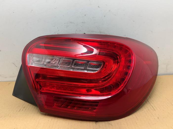Luz trasera derecha Mercedes A-Klasse