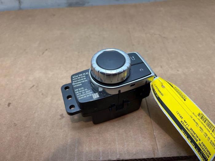 Commande ordinateur de bord Mercedes A-Klasse