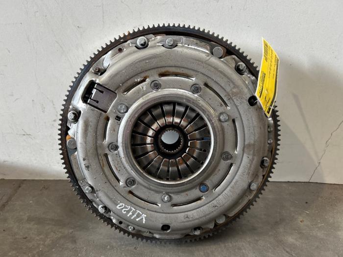 Kolo zamachowe Mercedes CLA