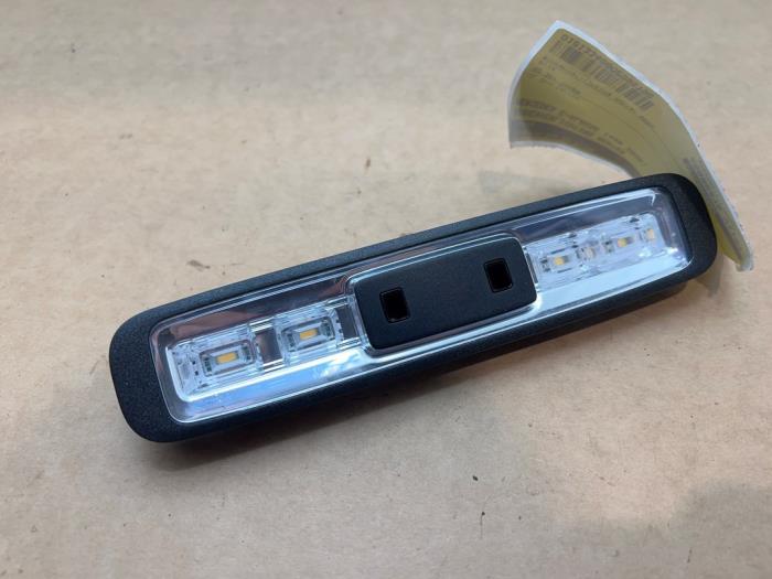 Iluminación interior detrás Mercedes E-Klasse