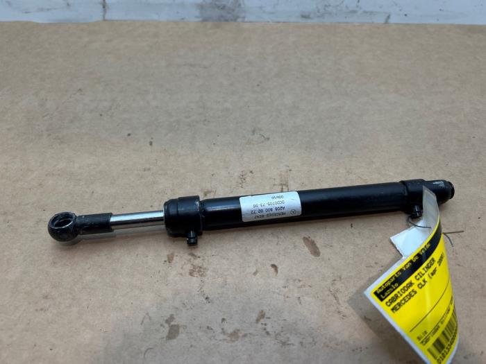 Silownik dachu cabrio Mercedes CLK