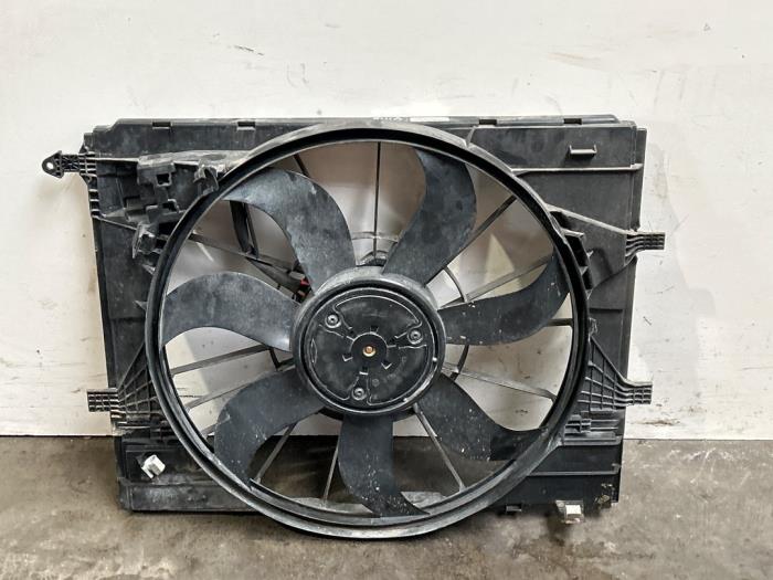 Wentylator chlodzenia silnika Mercedes Vito