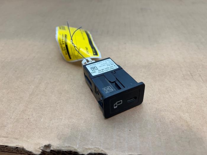 USB module Mercedes A-Klasse