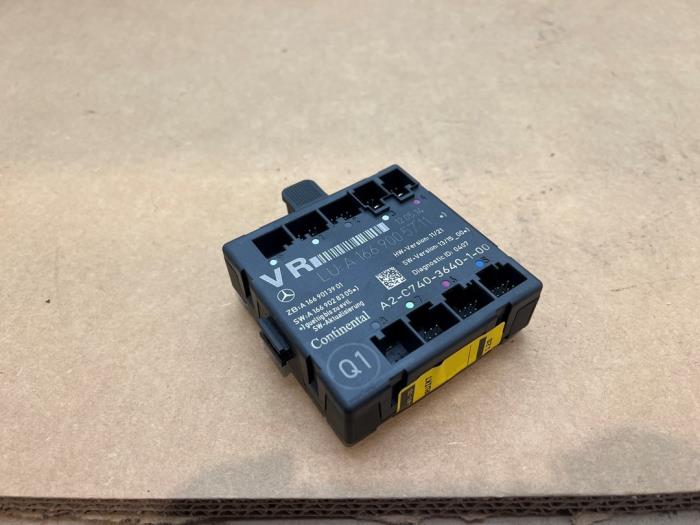 Module verrouillage central des portes Mercedes CLA