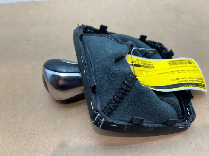 Enveloppe levier de vitesse Mercedes CLA