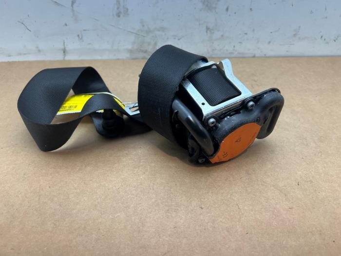 Veiligheidsgordel rechts-voor Mercedes CLA