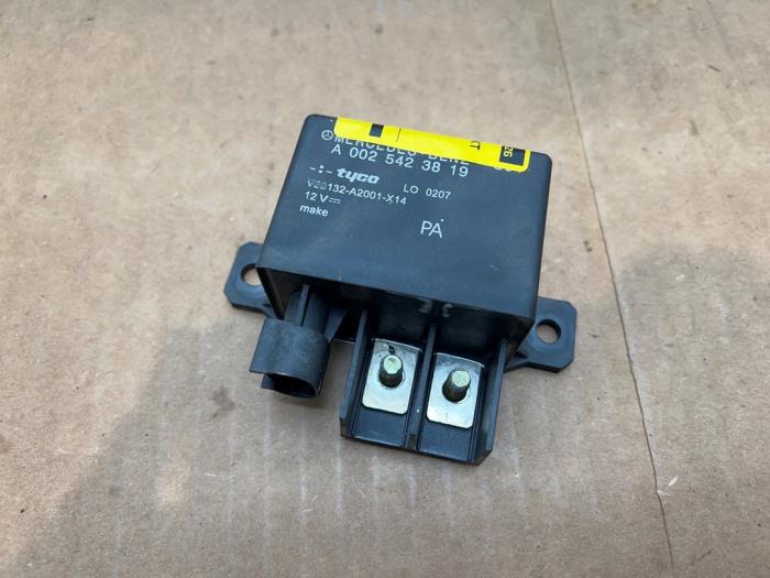 Relay Mercedes E-Klasse