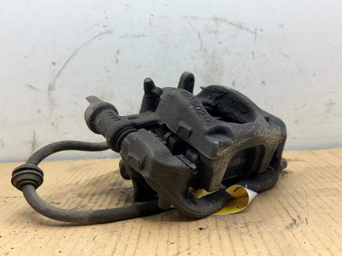 Zacisk hamulcowy lewy tyl Mercedes Vito