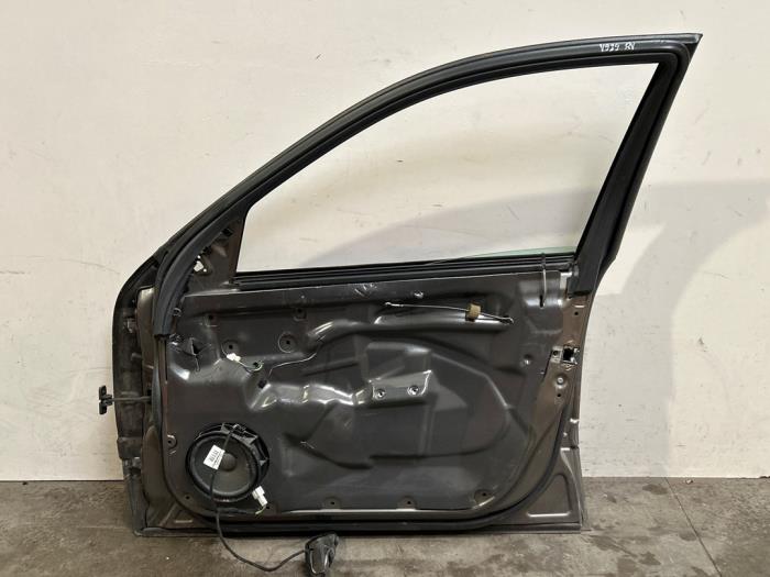 Puerta 4 puertas derecha delante Mercedes E-Klasse