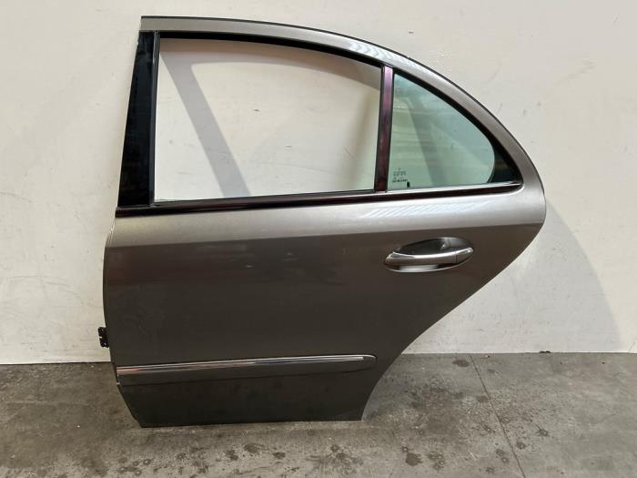 Portier 4Deurs links-achter Mercedes E-Klasse