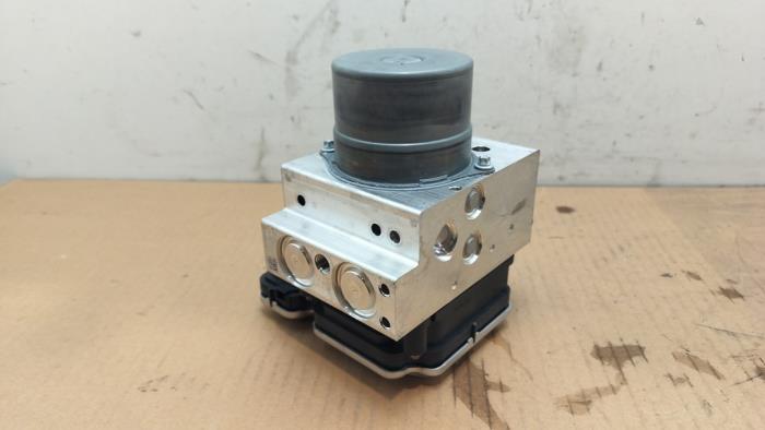 ABS pump Mercedes C-Klasse