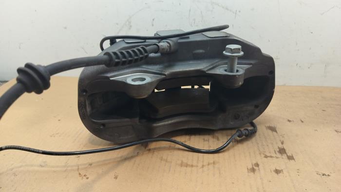 Pinza de freno derecha delante Mercedes C-Klasse