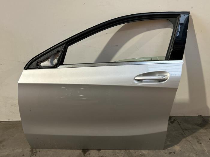 Portière 4portes avant gauche Mercedes A-Klasse