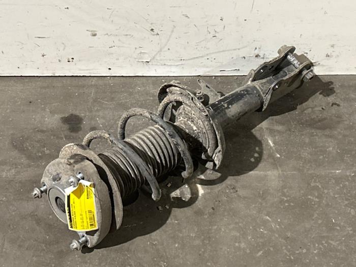 Amortyzator wstrzasów prawy przód Mercedes A-Klasse