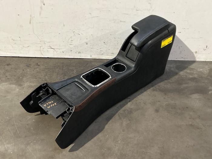 Konsole srodkowe Mercedes A-Klasse